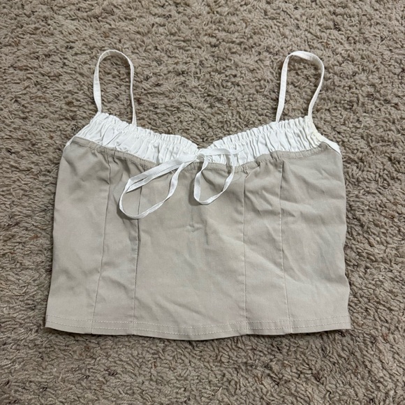 PrettyLittleThing crop top - Picture 1 of 3